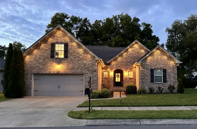 155 Odie Ray St, Gallatin, TN 37066