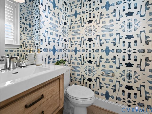 2100 Tulip Hill Dr, Midlothian, VA 23112