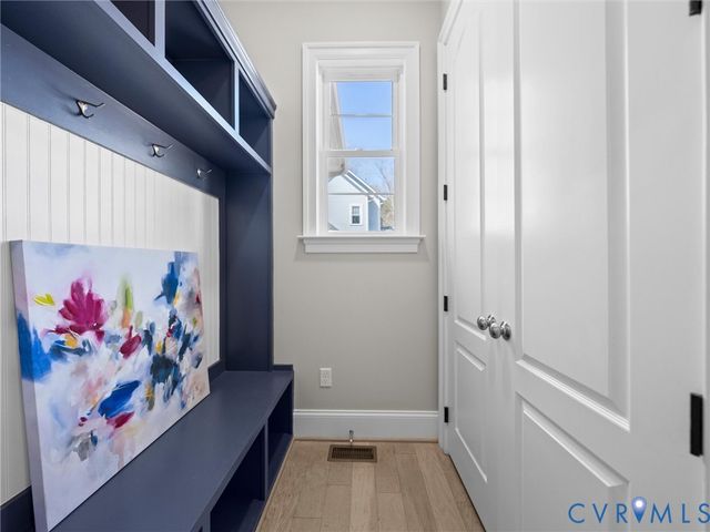 2100 Tulip Hill Dr, Midlothian, VA 23112