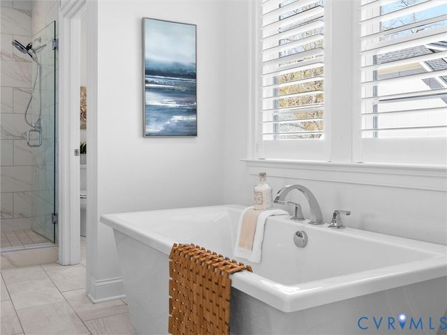 2100 Tulip Hill Dr, Midlothian, VA 23112