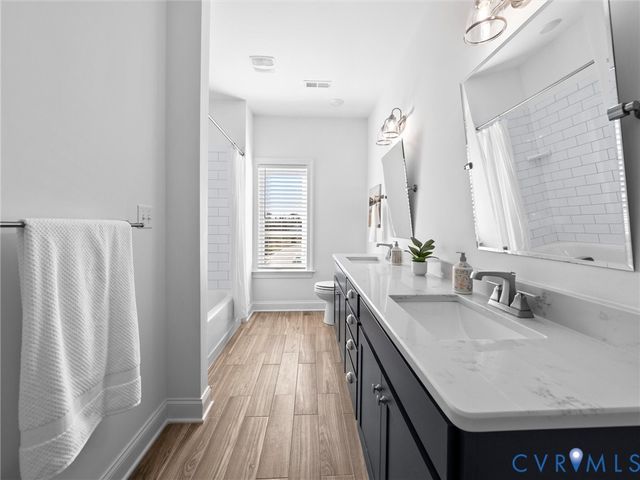 2100 Tulip Hill Dr, Midlothian, VA 23112