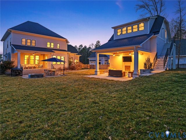 2100 Tulip Hill Dr, Midlothian, VA 23112