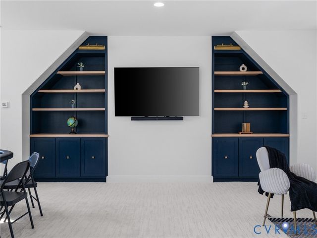 2100 Tulip Hill Dr, Midlothian, VA 23112