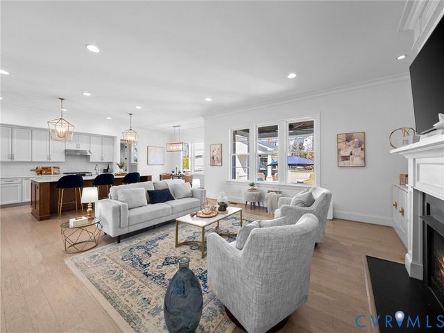 2100 Tulip Hill Dr, Midlothian, VA 23112