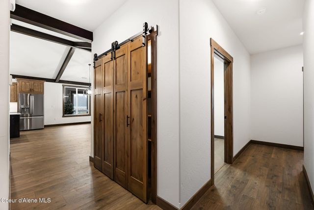 105 Backtrack RD, Sandpoint, ID 83864