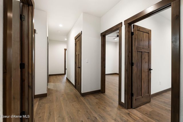 105 Backtrack RD, Sandpoint, ID 83864