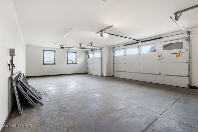 105 Backtrack RD, Sandpoint, ID 83864