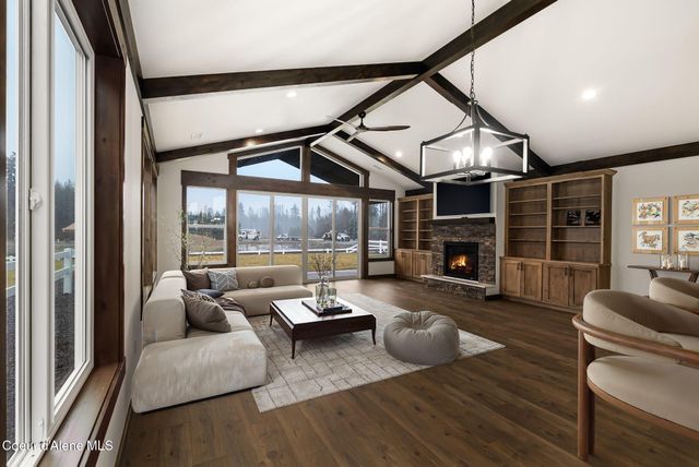 105 Backtrack RD, Sandpoint, ID 83864