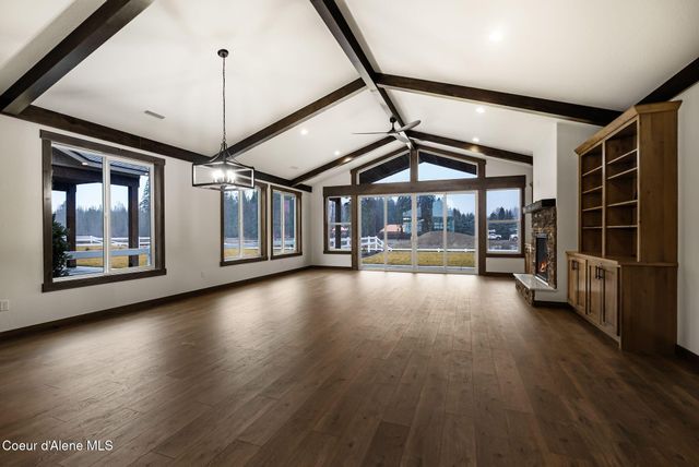 105 Backtrack RD, Sandpoint, ID 83864