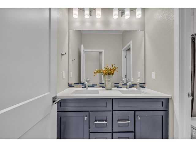9074 Moondance Dr, Littleton, CO 80125