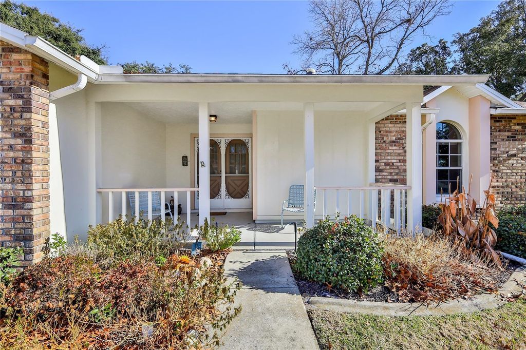 Image 7 of property listing at 6497 PINE MEADOWS DRIVE, Spring Hill, FL 34606