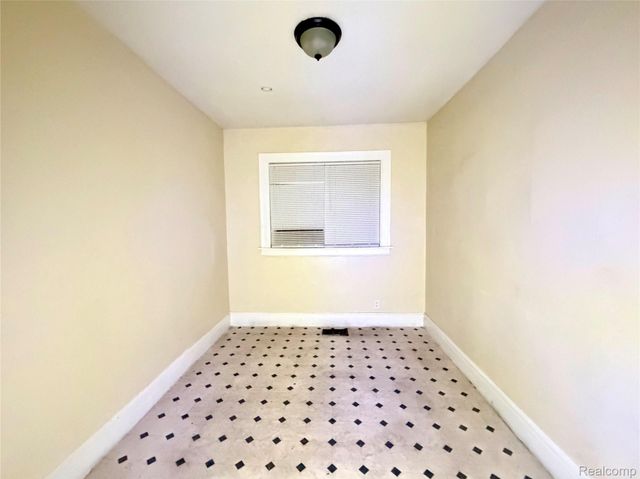 13027 Rosemary Street, Detroit, MI 48213