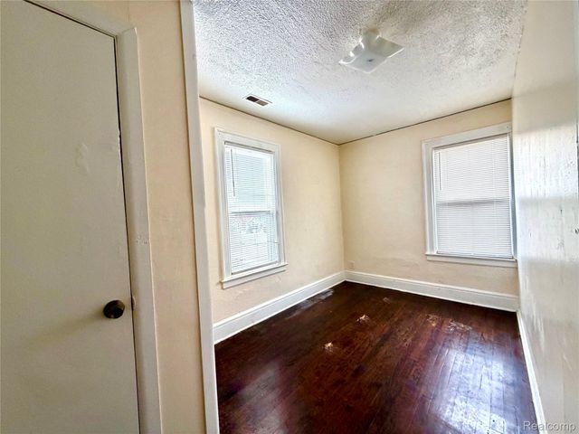 13027 Rosemary Street, Detroit, MI 48213