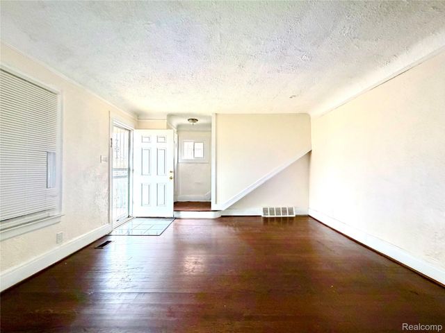 13027 Rosemary Street, Detroit, MI 48213