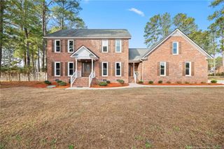 5400 Labrador Drive, Hope Mills, NC 28348
