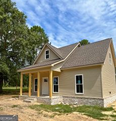 124 Woods Avenue, Portal, GA 30450