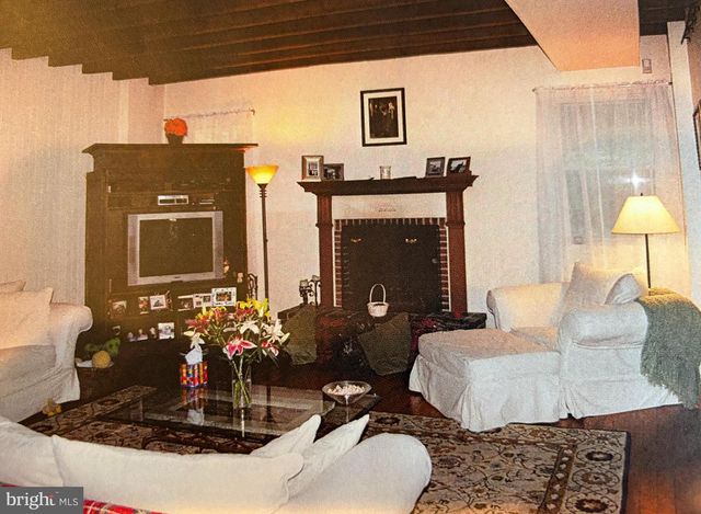 1 PRIVATE WAY, Wayne, PA 19087