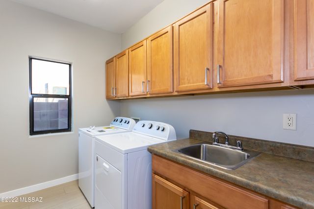 7458 W Crimson Sky Drive, Tucson, AZ 85743