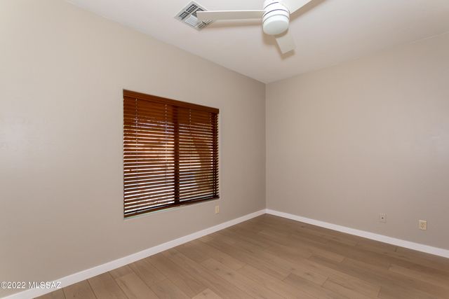 7458 W Crimson Sky Drive, Tucson, AZ 85743
