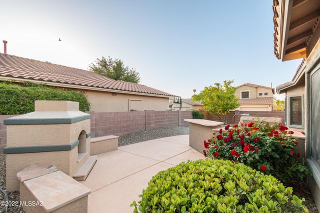 7458 W Crimson Sky Drive, Tucson, AZ 85743
