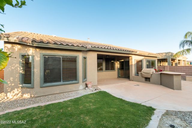 7458 W Crimson Sky Drive, Tucson, AZ 85743