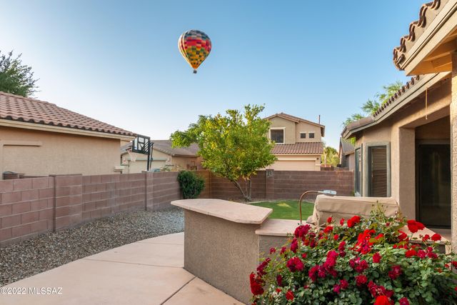 7458 W Crimson Sky Drive, Tucson, AZ 85743