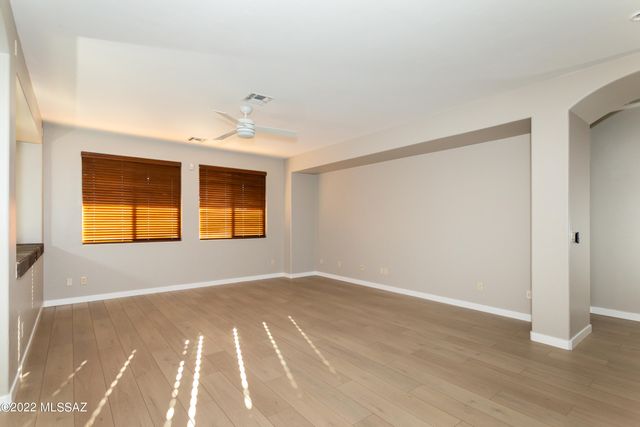7458 W Crimson Sky Drive, Tucson, AZ 85743