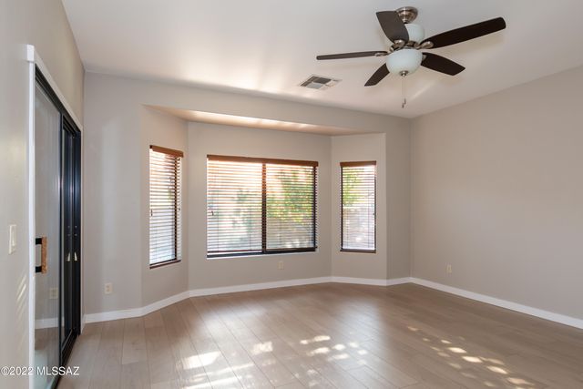 7458 W Crimson Sky Drive, Tucson, AZ 85743