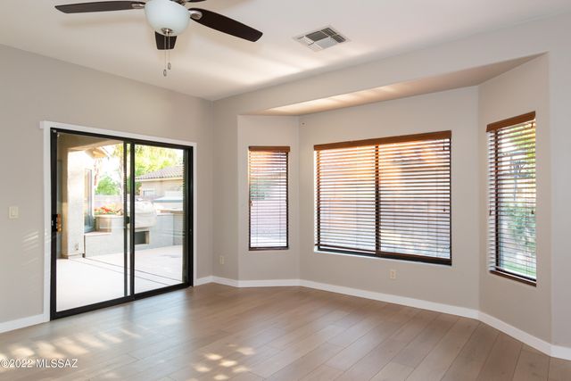 7458 W Crimson Sky Drive, Tucson, AZ 85743