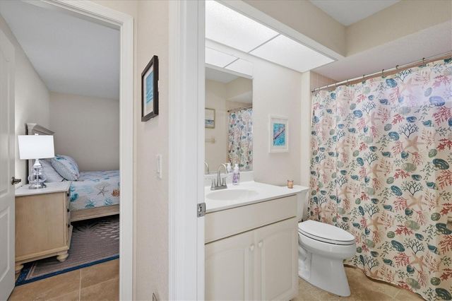 1060 TRUMAN STREET, Nokomis, FL 34275