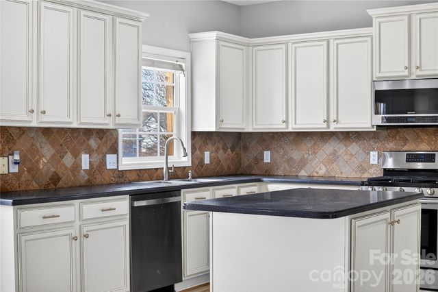 119 N Wendover Trace, Mooresville, NC 28117