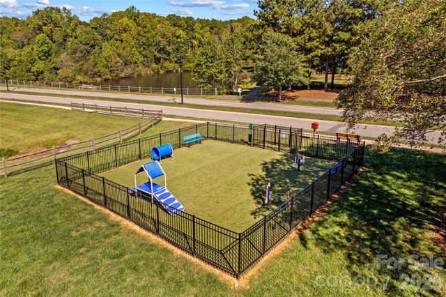 119 N Wendover Trace, Mooresville, NC 28117