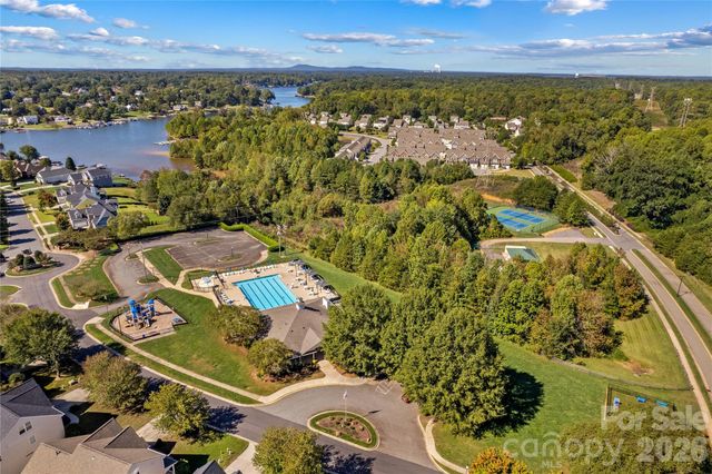 119 N Wendover Trace, Mooresville, NC 28117