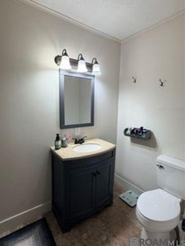 1030 2nd St, Morgan City, LA 70380