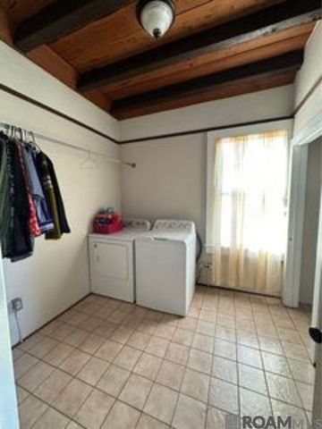 1030 2nd St, Morgan City, LA 70380