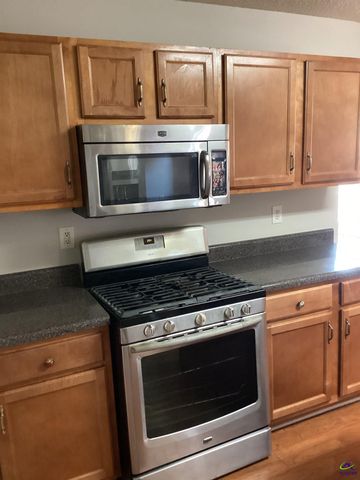 1720 Byrom Parkway, Jonesboro, GA 30236