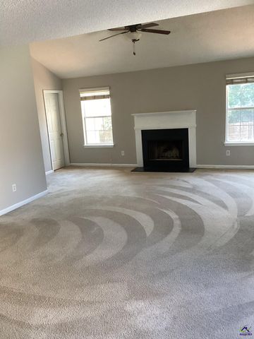 1720 Byrom Parkway, Jonesboro, GA 30236