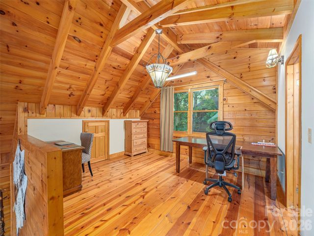 193 Valley Creek Drive, Maggie Valley, NC 28751