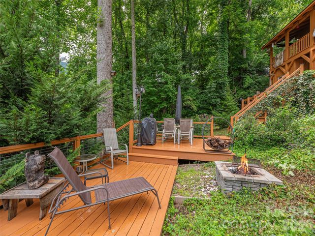 193 Valley Creek Drive, Maggie Valley, NC 28751