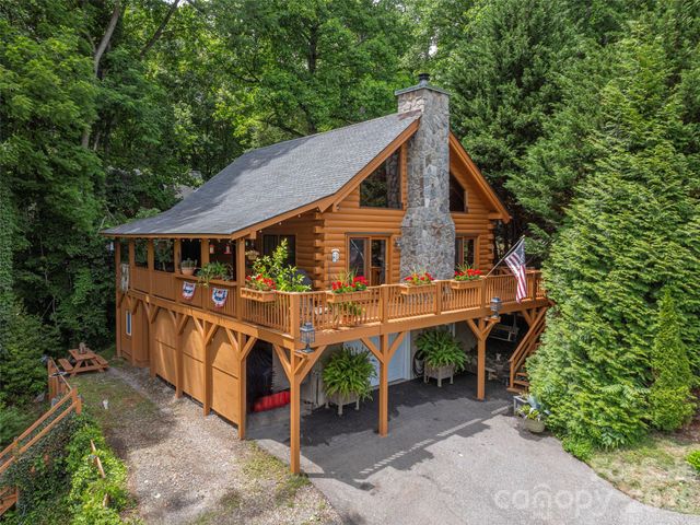 193 Valley Creek Drive, Maggie Valley, NC 28751