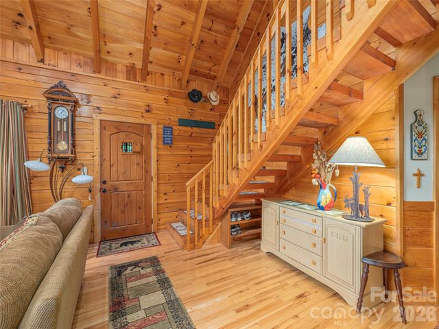 193 Valley Creek Drive, Maggie Valley, NC 28751
