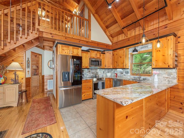 193 Valley Creek Drive, Maggie Valley, NC 28751