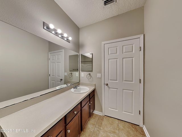 440 PINE EAGLE Drive, Fleming Island, FL 32003