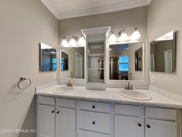 440 PINE EAGLE Drive, Fleming Island, FL 32003