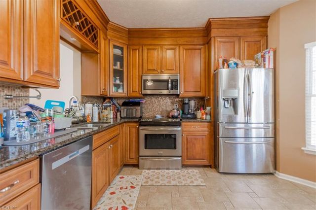 7 Creekmere CV, Newport News, VA 23603