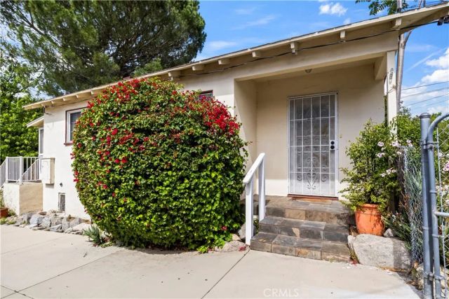 2914 Piedmont Avenue, Glendale, CA 91214