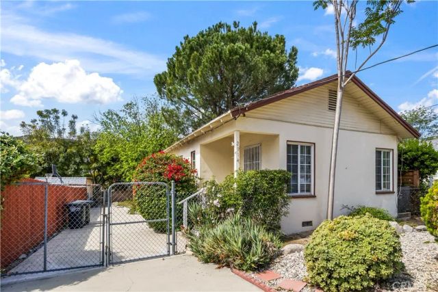2914 Piedmont Avenue, Glendale, CA 91214