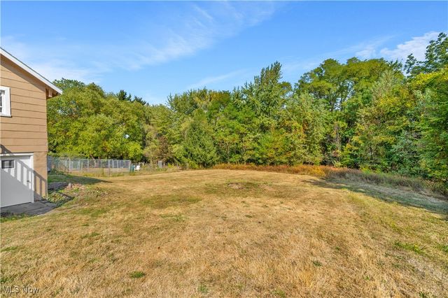 1575 Faye Road, Akron, OH 44306