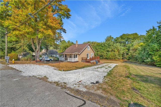 1575 Faye Road, Akron, OH 44306