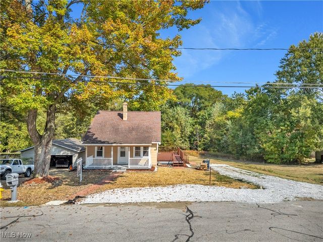 1575 Faye Road, Akron, OH 44306